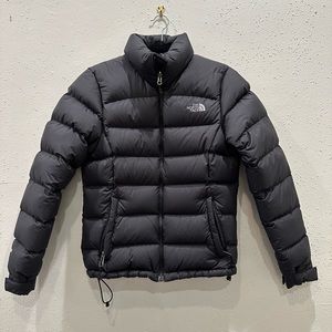 Black north face retro puffer